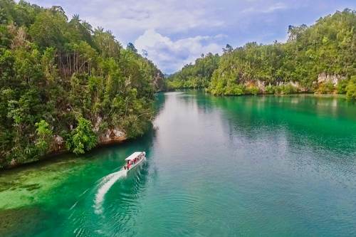 Excursion no. 5: Boat in The Passage