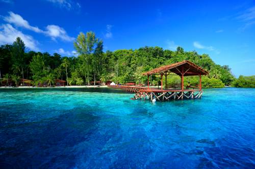 Cove Eco Resort Jetty, Raja Ampat